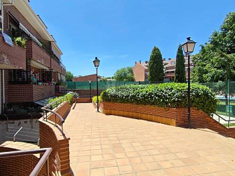 Dúplex en venta en Sevilla la Nueva, Madrid