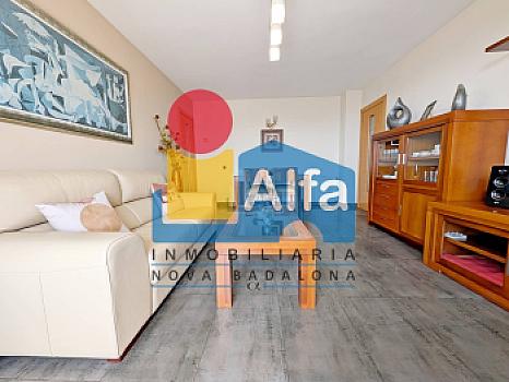 Piso en venta en Lloreda, Badalona, Barcelona