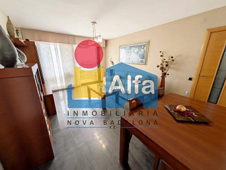 Piso en venta en Lloreda, Badalona, Barcelona