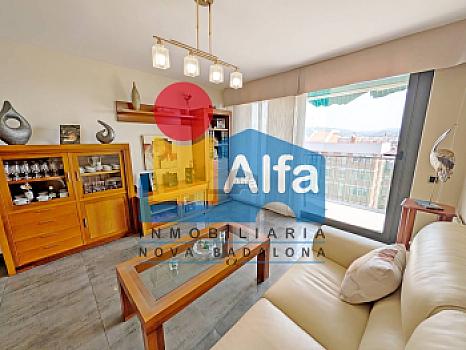 Piso en venta en Lloreda, Badalona, Barcelona