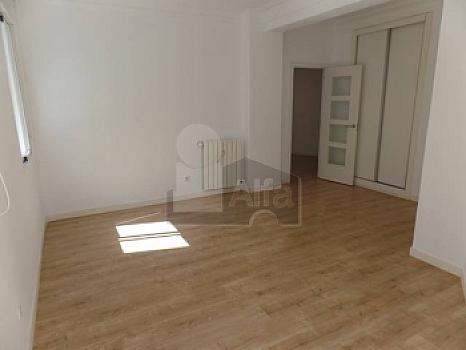 Piso en venta en Bellas Vistas, Madrid, Madrid