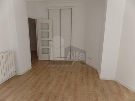 Piso en venta en Bellas Vistas, Madrid, Madrid