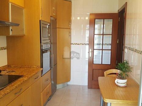 Piso en venta en PARQUE - JARDINES DE LA VEGA, Torrelavega, Cantabria