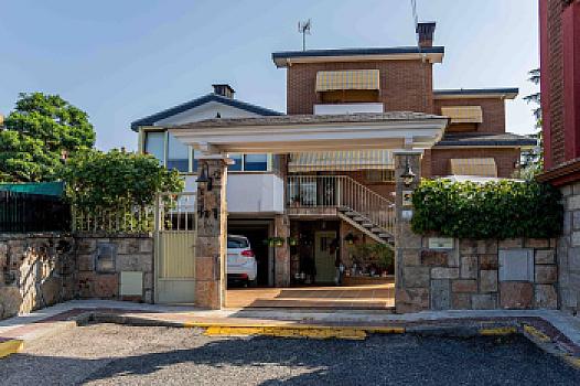 Chalet/casa independiente en venta en CENTRO, Moralzarzal, Madrid