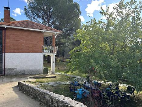 Chalet/casa independiente en venta en Urbanización, Navas del Rey, Madrid