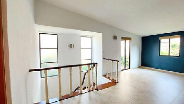 Casa en Condominio en Venta con Jardín y 4 estacionamientos cerca de San Jerónimo