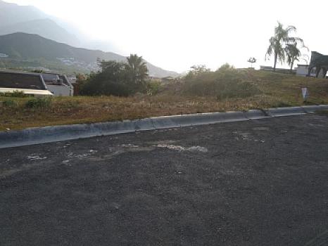 TERRENO EN VENTA FRACCIONAMIENTO Y CLUB DE GOLF LA HERRADURA $9,800,000