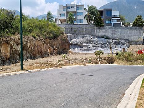 TERRENO - VENTA SIERRA ALTA CARRETERA NACIONAL