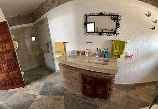 Casa en venta en Tequesquitengo a orilla del lago
