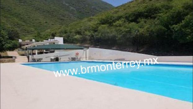 TERRENO PLANO VENTA PORTAL DEL HUAJUCO 2000 M2 CARRETERA NACIONAL MONTERREY N L