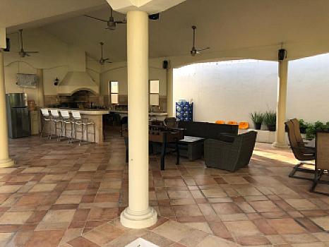 CASA EN VENTA FRACCIONAMIENTO PORTAL DEL HUAJUCO CARRETERA NACIONAL MONTERREY N L