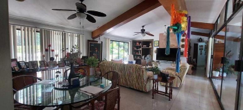 Casa en venta en Lomas de Cuernavaca