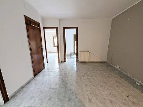 Piso en venta en LLOREDA, Santa Coloma de Gramenet, Barcelona