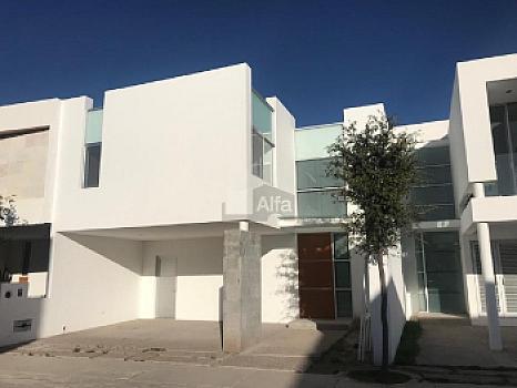 Casa en Venta en Loretta 1
