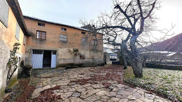 Casa rústica/casa de pueblo en venta en VILLABLINO, El Villar de Santiago, León