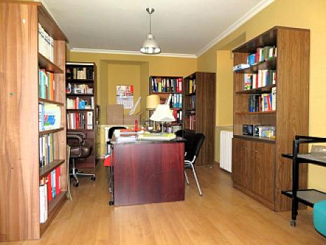 Chalet/casa independiente en venta en Campo y Santibáñez, León