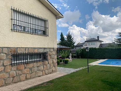 Chalet/casa independiente en venta en El Boalo, Madrid