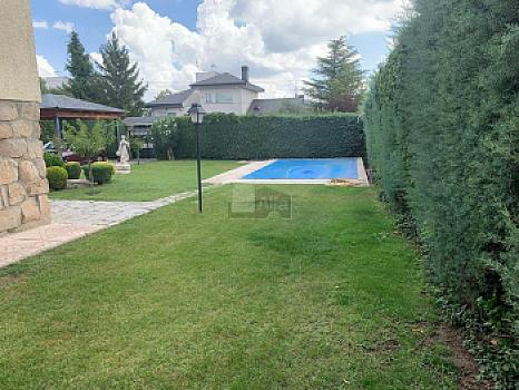 Chalet/casa independiente en venta en El Boalo, Madrid