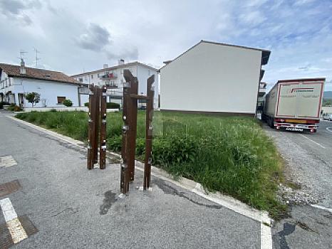 Urbano en venta en Urdiain, Navarra
