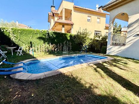 Chalet/casa independiente en venta en San Rafael, Segovia