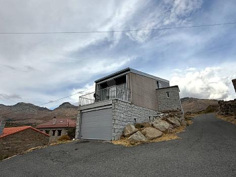 Chalet/casa independiente en venta en Navarredondilla, Ávila