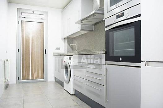 Piso en venta en La Mora, Badalona, Barcelona