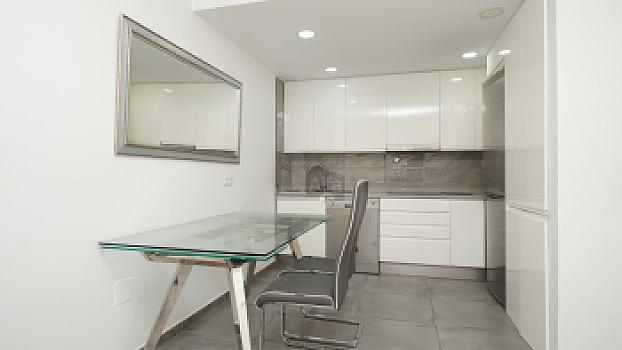 Apartamento en venta en playa, Santa Eulària des Riu, Baleares