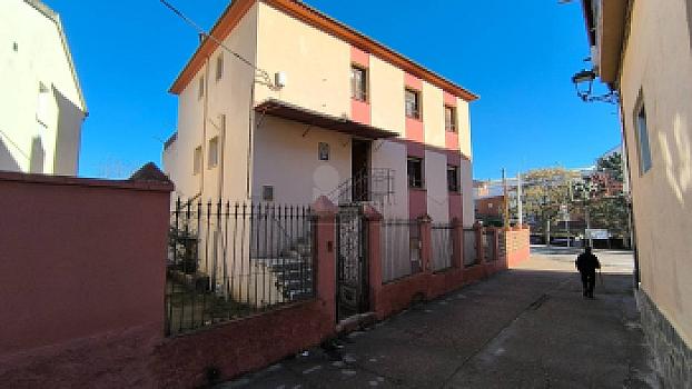 Casa rústica/casa de pueblo en venta en Alpartir, Zaragoza
