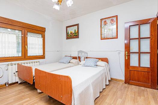 Casa rústica/casa de pueblo en venta en CENTRO, Moralzarzal, Madrid