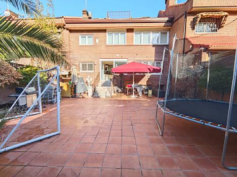 Chalet/casa adosado en venta en PIOVERA, Madrid, Madrid