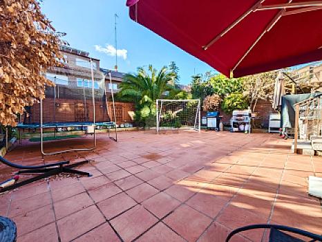 Chalet/casa adosado en venta en PIOVERA, Madrid, Madrid