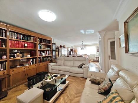 Chalet/casa adosado en venta en PIOVERA, Madrid, Madrid