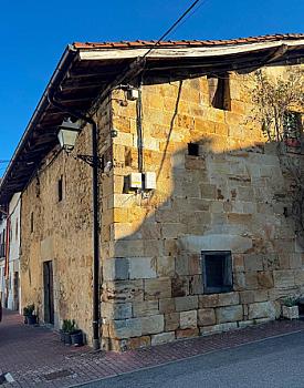 Casa rústica/casa de pueblo en venta en centro, Iturmendi, Navarra