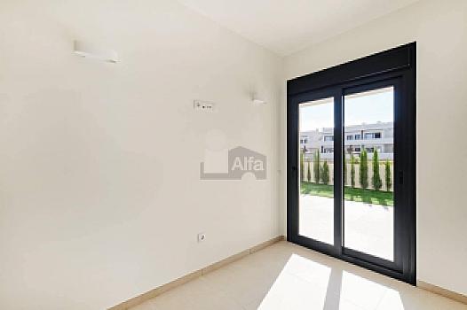 Piso en venta en La Veleta, Torrevieja, Alicante
