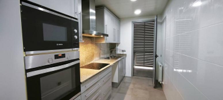 Piso en venta en La Mora, Badalona, Barcelona