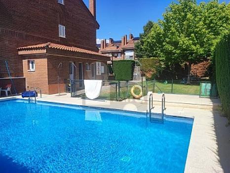 Chalet/casa adosado en venta en Algete, Algete, Madrid