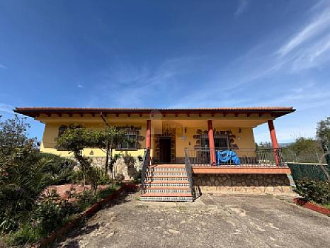 Chalet/casa independiente en venta en Higuera de las Dueñas, Ávila